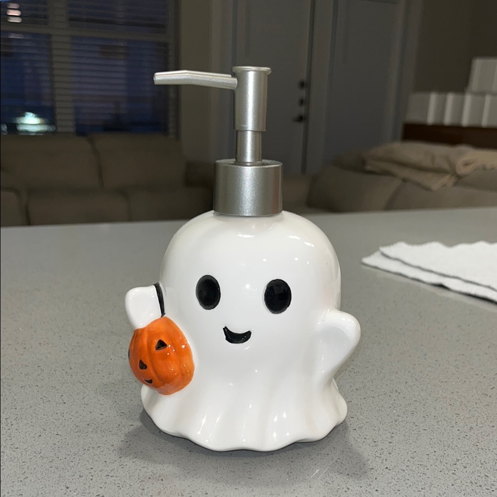 Ghost Soap Dispenser with Pumpkin
